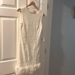 LM Collection/Neiman Marcus. Sz 4 White Sequined Knee Length Dress. NWT